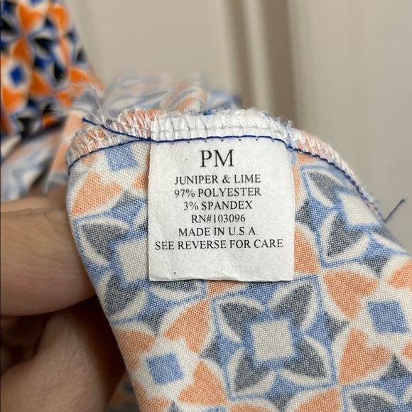 Juniper + Lime Vibrant Geometric Women's Short Sleeve Top Navy Blue Orange White - Picture 9 of 10